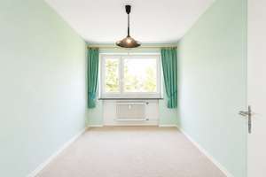 Hier können Sie entspannt alt werden!  Aus Ihrer neuen Wohnung gehen Sie bequem zu Fuß ins AEZ ... – Die vollständige Adresse der Immobilie erhältst du vom Anbieter., 22395 Poppenbüttel, Hamburg – Vorschaubild 8