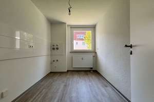 Bezugsfertige 3-Zimmer Wohnung im EG in modernisiertem Gebäude – Emsinghofstr. 5, 44357 Oestrich, Dortmund – Vorschaubild 5