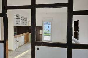 Viel Platz für die große Familie! Zweifamilienhaus in zentraler Lage mit PKW- Stellplätzen! – Die vollständige Adresse der Immobilie erhältst du vom Anbieter., 42655 Solingen-Mitte, Solingen – Vorschaubild 18