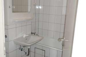 Gepflegte 1-Raum-EG-Wohnung mit Balkon und Einbauküche in München-Milbertshofen – Graf-Konrad-Strasse 19, 80809 Am Riesenfeld, München – Vorschaubild 7