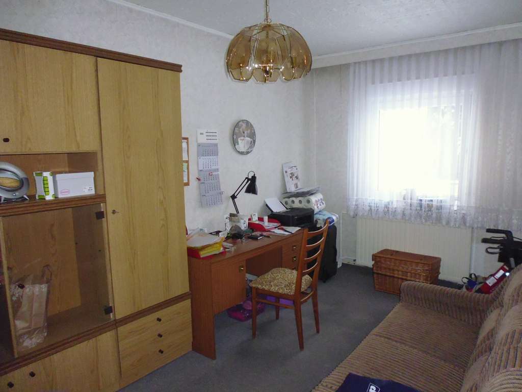 Immobilie in Weißwasser/O.L. - Běła Woda - Einfamilienhaus im Bungalowstil, L-Form und Einliegerwohnung - Bild 4