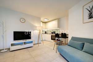MÖBLIERT - MODERN STYLE - Praktisches Business Apartment mit Balkon – Die vollständige Adresse der Immobilie erhältst du vom Anbieter., 70563 Vaihingen-Mitte, Stuttgart – Vorschaubild 1