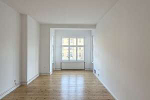Bezugsfreie, großzügige 2-Zi.-Altbauperle mit großer Wohnküche - Fußläufig vom Lietzensee entfernt! – Sophie-Charlotten-Straße 46, 14059 Charlottenburg, Berlin – Vorschaubild 16