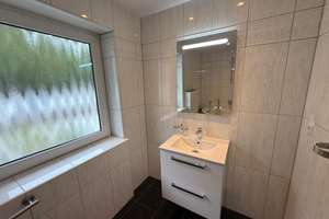 Helles Reihenmittelhaus, gute Lage, 6 Zi, 1 Garage, 90455 N-Stadtteil Worzeldorf – Die vollständige Adresse der Immobilie erhältst du vom Anbieter., 90455 Kornburg, Worzeldorf, Nürnberg – Vorschaubild 5