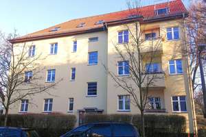 LICHTDURCHFLUTET & BEZUGSREI: Charmante 2-Zimmer-DG-Wohnung in Pankow-Wilhelmsruh