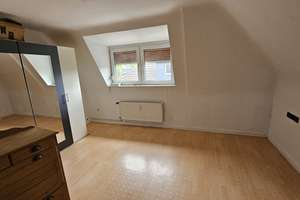 Viel Platz für den Alltag in diesem sanierungsbedürftigen Haus in Oberhausen – 46119 Heide, Oberhausen – Vorschaubild 5