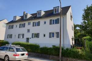 Helle 2,5-Zimmer-Wohnung mit Balkon und Garten in der Grünen Mitte