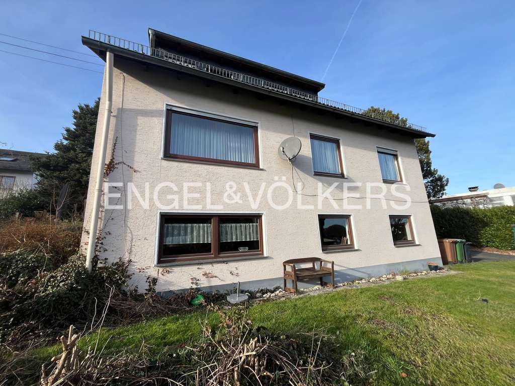 Immobilie in Wilnsdorf - Ein- bis Zweifamilienhaus mit Potential in beliebter Lage von Niederdielfen - Bild 2