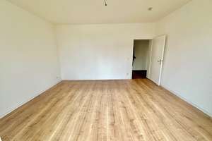 Helle & renovierte 3- Zimmerwohnung mit Balkon und Fahrstuhl am Gutenbergplatz! – Klopstockstrasse 2, 65185 Südost, Wiesbaden – Vorschaubild 6