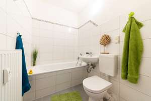 4 Zimmer-Maisonette-Wohnung mit Dachterrasse – Azaleenstraße 25, 6122 Nördliche Neustadt, Halle (Saale) – Vorschaubild 3