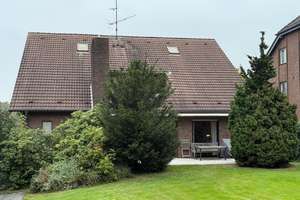Einfamilienhaus mit Einliegerwohnung auf großzügigem Grundstück und traumhaftem Garten
