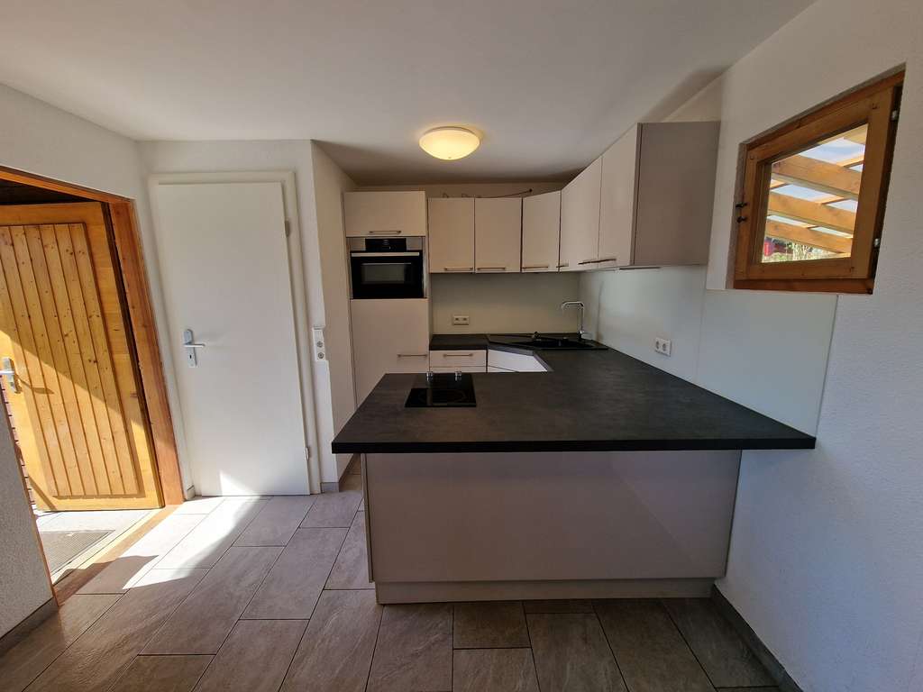 Immobilie in Neresheim - Charmanter Bungalow auf 871 m² Grundstück – modernisiert, Glasfaser und ruhige Lage in Kösingen! - Bild 4