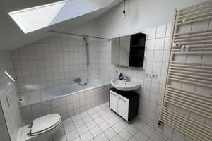 HELLE DACHGESCHOSSWOHNUNG MIT TERRASSE & NEUER KÜCHE IN KIEL-MITTE – Schauenburgerstraße 69, 24118 Ravensberg, Kiel – Vorschaubild 13