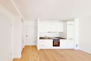 ERSTBEZUG! 2-Zimmer-Wohnung mit Balkon und vielseitigem Charakter – Martinstr. 42b, 40223 Bilk, Düsseldorf – Vorschaubild 4