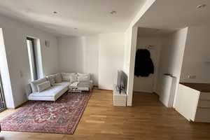 Stilvolle 2-Zimmer-Wohnung mit gehobener Innenausstattung mit Balkon und EBK in Nürnberg – Äußere Laufer Gasse 9, 90403 Nürnberg – Vorschaubild 12