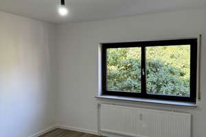 2,5-ZKB-Wohnung Erstbezug nach umfassender Sanierung mit Balkon, Grünblick & Tiefgaragenstellplatz – Breslauer Straße 16, 65203 Biebrich, Wiesbaden – Vorschaubild 11