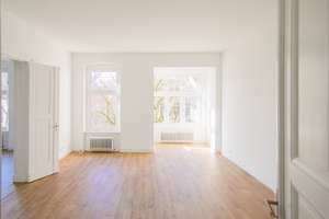 Bezugsfreie 3 Zi-Whg im VH im 2. OG im schönen Friedenau