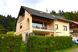 Gartenparadies in Mossautal: 7-Zimmer-Einfamilienhaus mit Loggia & Garage