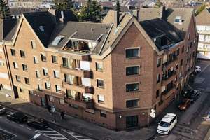 Großzügiges Wohnerlebnis: Design-Küche, Echtholzparkett & zwei Balkone – Moerser Str. 20, 47798 Cracau, Krefeld – Vorschaubild 21