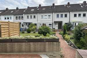 Handwerker gesucht für Reihenhaus mit Potenzial
Besichtigungen Sonntag 15.6. ab 12 Uhr – Dethlefsenstraße 7, 25336 Pinneberg (Kreis) – Vorschaubild 32