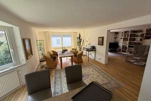+ Traumhafte 3-Zimmer-Eigentumswohnung mit hochwertiger Ausstattung & Garage in Solingen-Gräfrath +
