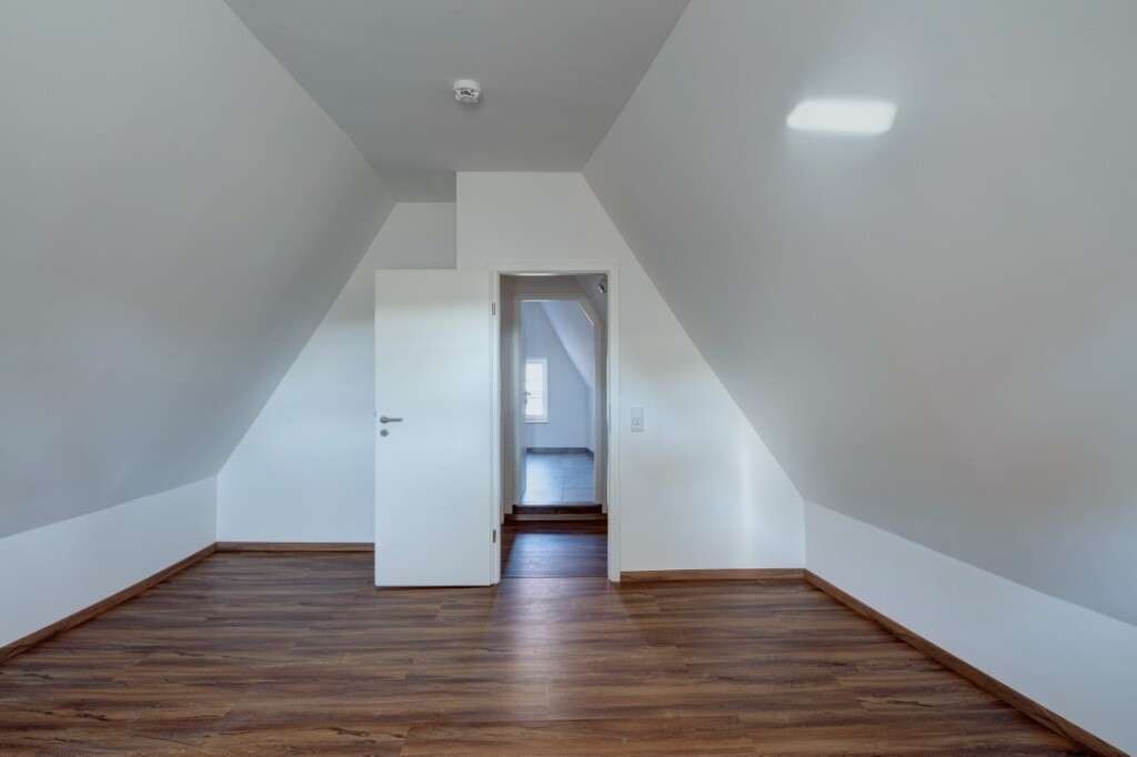 Immobilie in Dinkelsbühl - Denkmalgeschützes modernisiertes Mehrfamilienhaus mit Gewerbeeinheit *komplett vermietet* - Bild 0