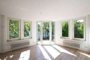 Großzügige 2-Zi Wohnung mit Balkon im grünen Rudow