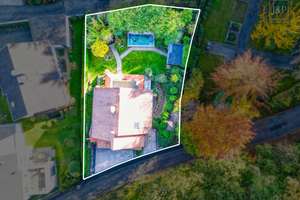 Naturparadies am Waldrand: Freistehendes Traumhaus mit Einliegerwohnung und Pool in Hösbach – Die vollständige Adresse der Immobilie erhältst du vom Anbieter., 63768 Hösbach – Vorschaubild 24
