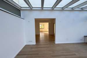Neuwertige 5-Zimmer Doppelhaushälfte mit Garage und großem Garten in Oberursel (Taunus) – Pfingstweidstraße 53, 61440 Oberursel (Taunus) – Vorschaubild 8