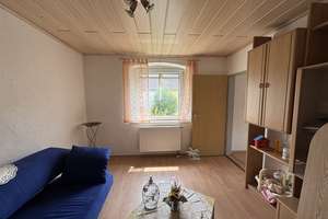 Doppelhaushälfte, mit zwei Wohneinheiten in Konnersreuth zu verkaufen – Die vollständige Adresse der Immobilie erhältst du vom Anbieter., 95692 Konnersreuth – Vorschaubild 4