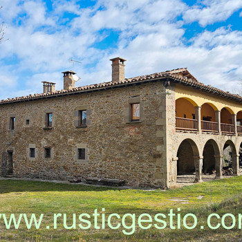 Rustikales Anwesen mit Bauernhaus in Falgars d'en Bas (Rupit/Osona)