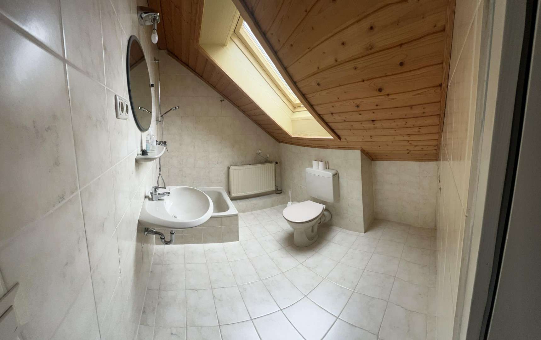 Immobilie in Ebersberg - Reihenhaus mit Raum für Ideen und bestem Alpenblick in Ebersberg - Bild 0