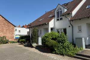 ++ VERMIETETES Reihenendhaus mit Terrasse, Garten & Garage im ERBBAURECHT ! ++ – Neustadt an der Weinstraße – Vorschaubild 1