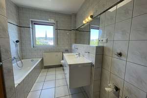 Koblenz - Moderne und gemütlich ausgestattete Wohnung, Bahnhofsnähe mit Blick ins Grüne und über die – Die vollständige Adresse der Immobilie erhältst du vom Anbieter., 56073 Süd, Koblenz – Vorschaubild 12