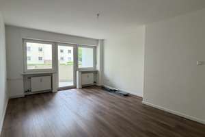 Modernisierte 3-Zimmer-Wohnung mit Balkon in ruhiger Lage – Franz-Wolter-Straße 18, 81925 Oberföhring, München – Vorschaubild 4