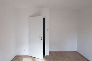 Große 2-Zimmer Wohnung mit Loggia und Einbauküche – Eschollbrücker Straße 12, 64295 Mitte, Darmstadt – Vorschaubild 13