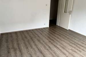 Zentrale Lage zwischen Stadtmitte und Frohnhausen! Modernisiert in 2018. – Frohnhauser Straße 118, 45144 Holsterhausen, Essen – Vorschaubild 3