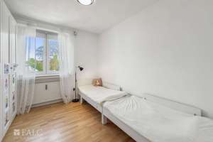 Einziehen, ankommen, wohlfühlen: Modernisierte 4-Zimmer-Wohnung für die ganze Familie! – Die vollständige Adresse der Immobilie erhältst du vom Anbieter., 42109 Uellendahl-Katernberg, Wuppertal – Vorschaubild 6