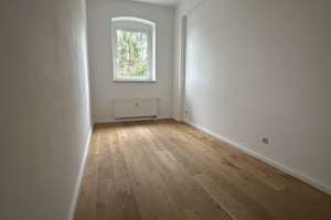 Schöne 2-Raum Wohnung mit Balkon, EBK und Tageslichtbad – Werdauer Str. 57, 8060 Marienthal Ost, Zwickau – Vorschaubild 3