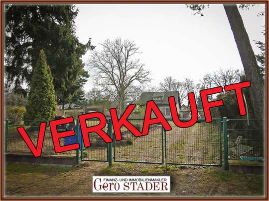 Voll erschlossenes Baugrundstück mit Gartenhaus am Südrand von Berlin - Bild 1