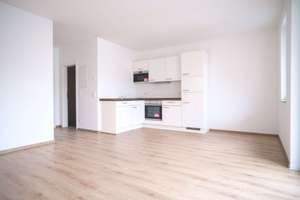 Wohnen im 6. Obergeschoss: 3 Zimmer, Balkon & Einbauküche – 4315 Volkmarsdorf, Leipzig – Vorschaubild 2