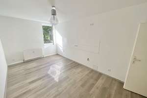 Schöne 2-Zimmer-Wohnung mit Tageslichtbad!