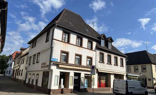 Wohn- und Geschäftshaus in interessanter Innenstadtlage