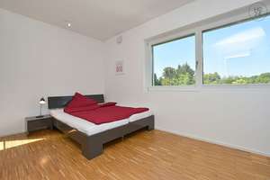 Modern möblierte Wohnung mit Balkon und traumhaftem Blick ins Grüne in Stuttgart Weilimdorf – Die vollständige Adresse der Immobilie erhältst du vom Anbieter., 70499 Weilimdorf (Ortsteil), Stuttgart – Vorschaubild 2