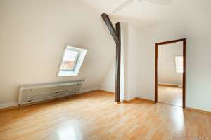 Zweizimmerwohnung in Untertürkheim zu verkaufen I eingetragenes Kulturdenkmal – Kappelbergstraße 7, 70327 Gehrenwald, Stuttgart – Vorschaubild 3
