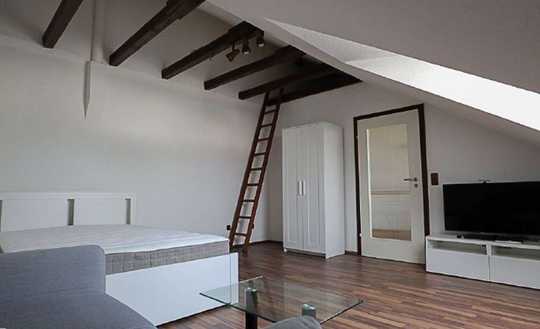 Leere, vollmöbilierte 1-Zimmerwohnung mit Einbauküche in Ludwigshafen