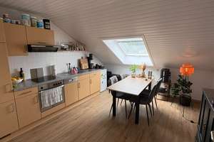 Schöne 4-Zimmer-DG-Wohnung in Nürtingens bester Wohnlage – Die vollständige Adresse der Immobilie erhältst du vom Anbieter., 72622 Nürtingen – Vorschaubild 9