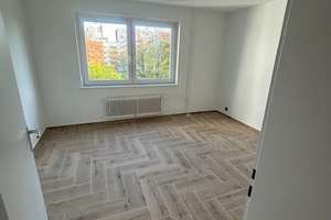 Kernsanierte 2-Zimmer-Wohnung in Köln-Finkenberg mit Balkon