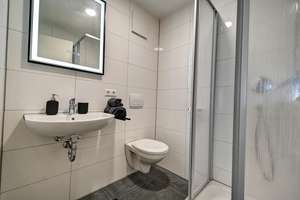 MÖBLIERT - MODERN UND ZENTRAL  Business-Apartment im Echaz Center Reutlingen – Die vollständige Adresse der Immobilie erhältst du vom Anbieter., 72764 Reutlingen-Mitte, Reutlingen – Vorschaubild 11
