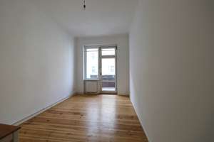 HOHE DECKEN & BALKON - RUHIGE SEITENSTRASSE & ZENTRALE ANBINDUNG - NÄHE VOLKSPARK JUNGFERNHEIDE – Die vollständige Adresse der Immobilie erhältst du vom Anbieter., 13629 Siemensstadt, Berlin – Vorschaubild 9